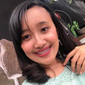 Dini Rohmaningsih profile icon