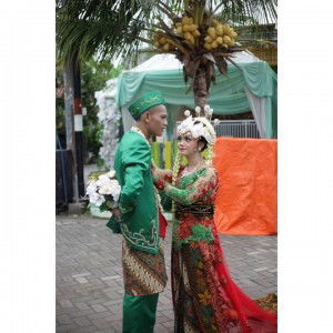 Dhewi R. Amallin profile icon