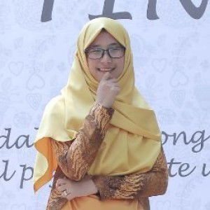 Eli Apriyaningsih profile icon