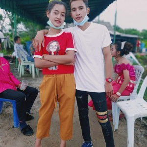 ការេ ពីរ profile icon