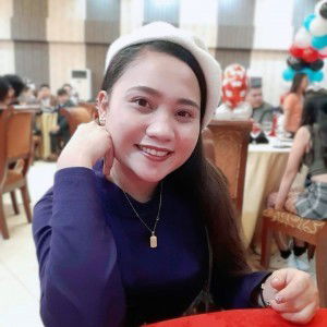 Rica Estacio profile icon