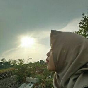 Elivia Rosiani Hikmat profile icon