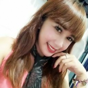 putu nika roshyanita profile icon