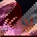 Fitri Yanti profile icon