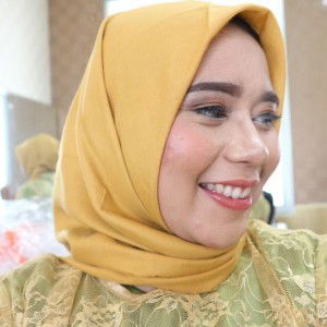 Halimah Nur profile icon