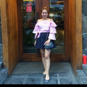 Nur Indah Sari profile icon