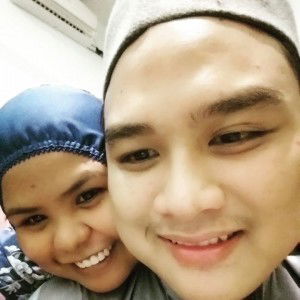 Nur Reena profile icon