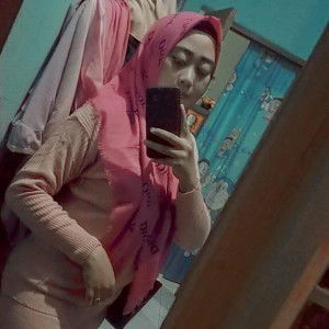 Whiwi Ardilla profile icon