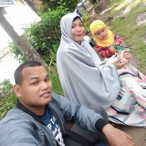 Nani Apriani profile icon