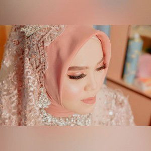 Ratih Ayu Setiowati profile icon