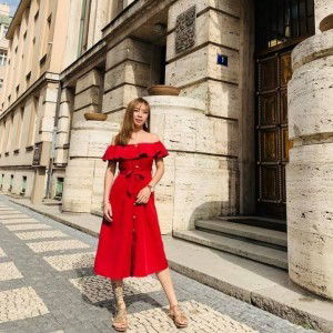 Nana Lawletta profile icon