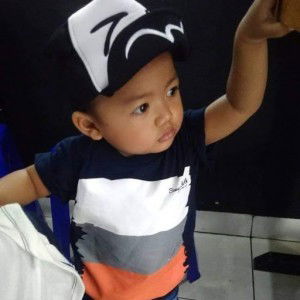 Fitri Aprilia profile icon