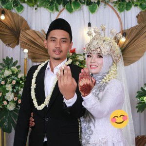 Indah Aprilliany Firdaus profile icon