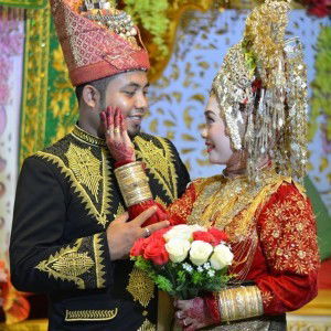 Mely Azini Prastika profile icon