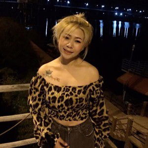 Apinya Areeluea profile icon