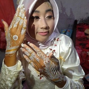 Della Yulia Afriani profile icon