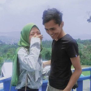 Eci Pratiwi profile icon