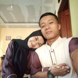 Resa Anggraeni profile icon