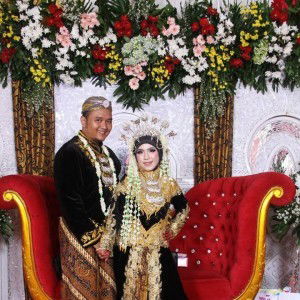 Dewi Yulianti profile icon