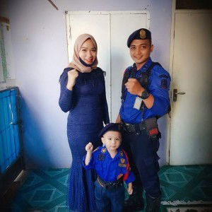 Ellyana Anzar profile icon