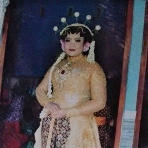 Murni Astuti Sutris profile icon