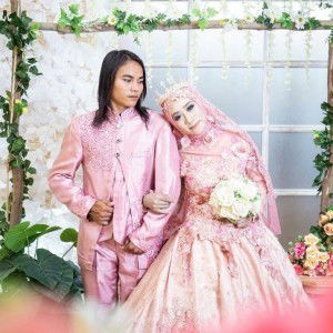 Fitri wahyuni larasati profile icon