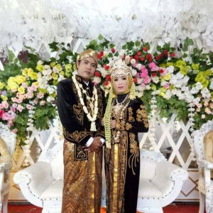 Iin Puspitasari profile icon