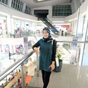 Rizka Cahya Pratiwi profile icon