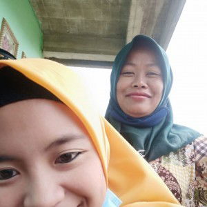 Nur Risma profile icon