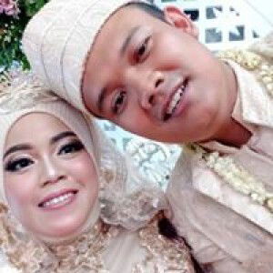 Siti Noviati profile icon