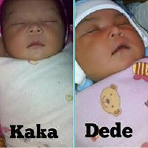 ArisTya Momy ZellaAdiba profile icon