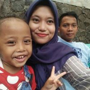 Yuni Fitria N profile icon