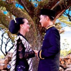 Nurani Anie profile icon