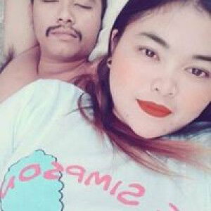 ผู้ใช้สองคน พ่อแพรวา กับแม่แพรวา profile icon