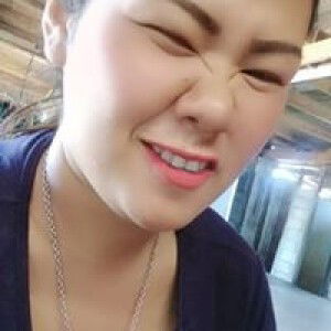 ลูกสาว คนกลาง profile icon