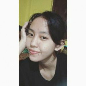 Dwi Nur Hidayanti profile icon