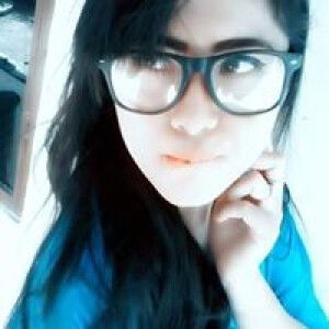 Evi Finilla Sari profile icon