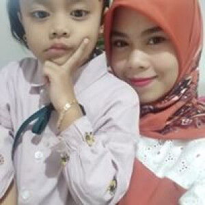 Astri Lestari profile icon