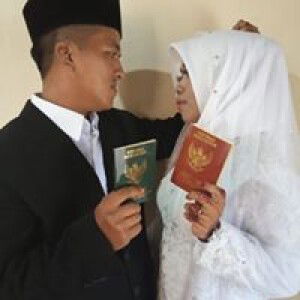 Wiwik Apriani profile icon