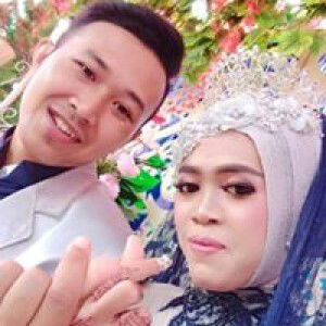 Titin Fatmawati profile icon