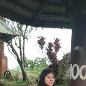 Ela Buendia profile icon