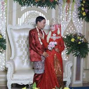 Siti Nurhasanah profile icon