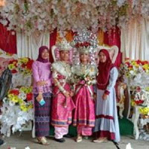 TiNsi Diani profile icon