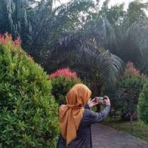 Ira Sumartini profile icon