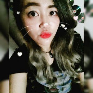 Ayu MbulL profile icon