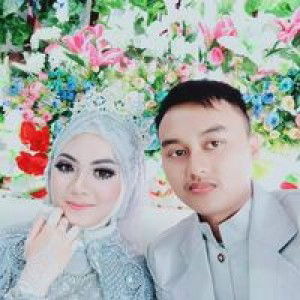 Titi Sulastri profile icon