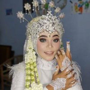 Dewi Febriani profile icon