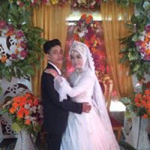 Febri Anur profile icon