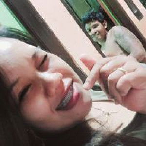 Icha Adrianus AwaLo profile icon