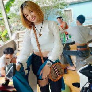 Charinrat Hatsa profile icon